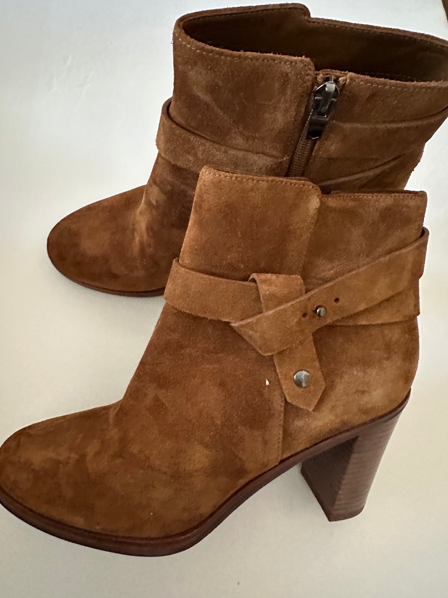 Via Spiga Suede Tan Booties