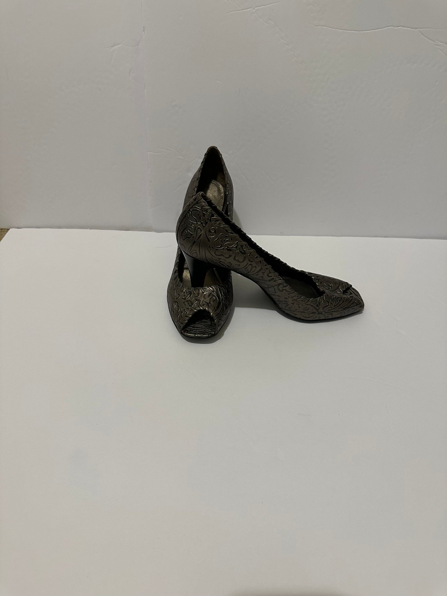 Jessica Simpson Leather Heels