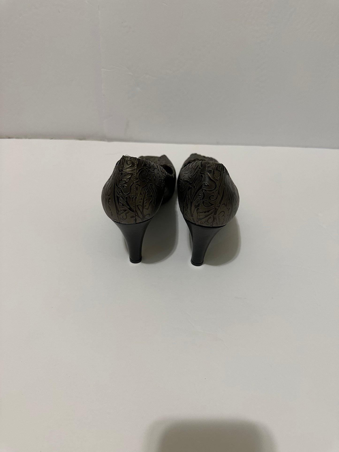 Jessica Simpson Leather Heels